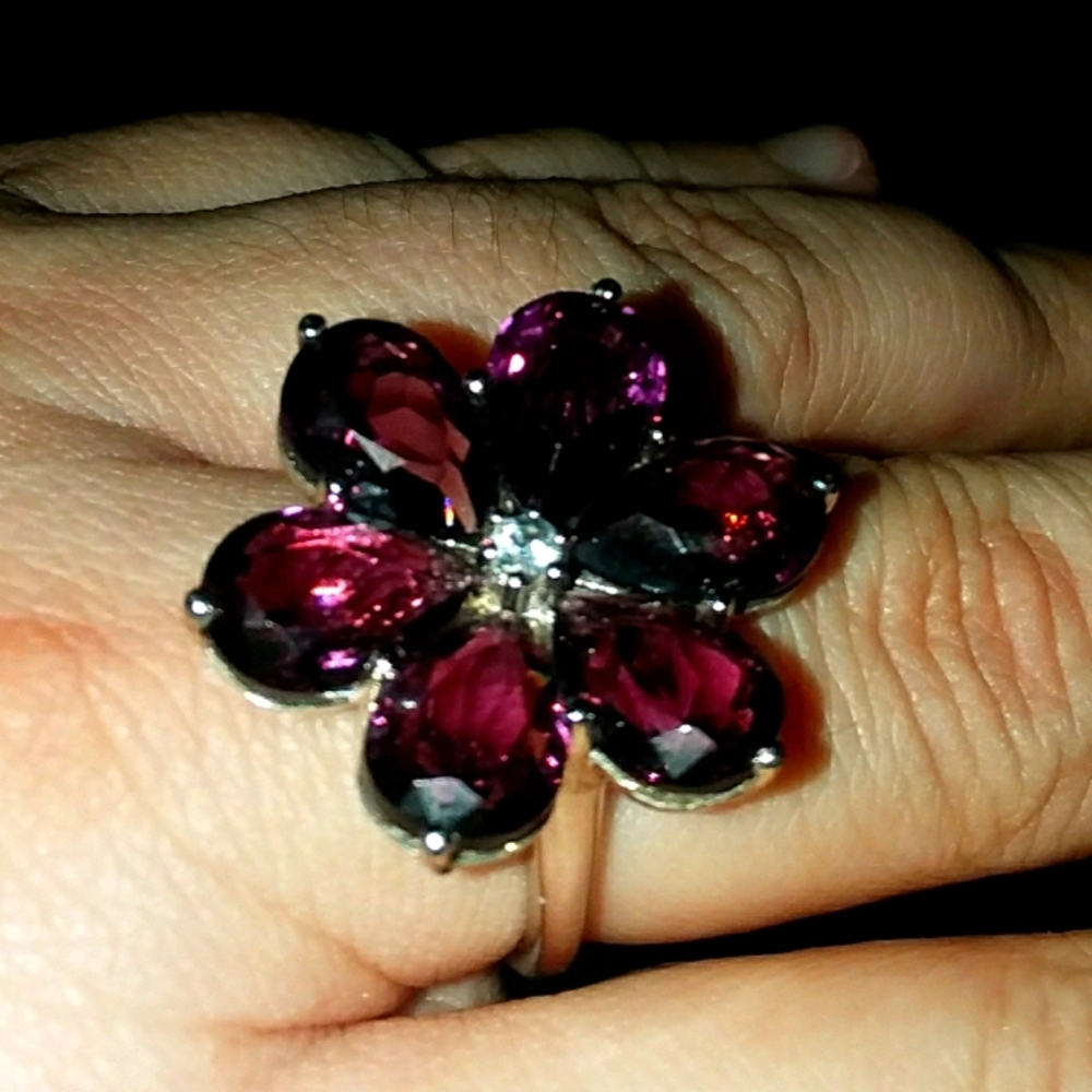 Cocktail ring